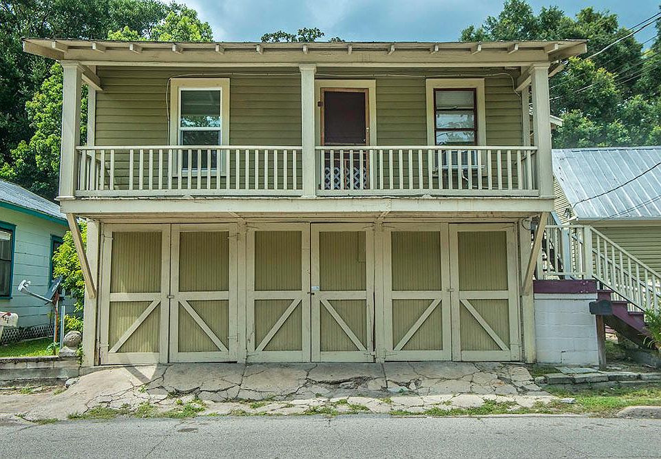 Front of home, seen from Evergreen Ave