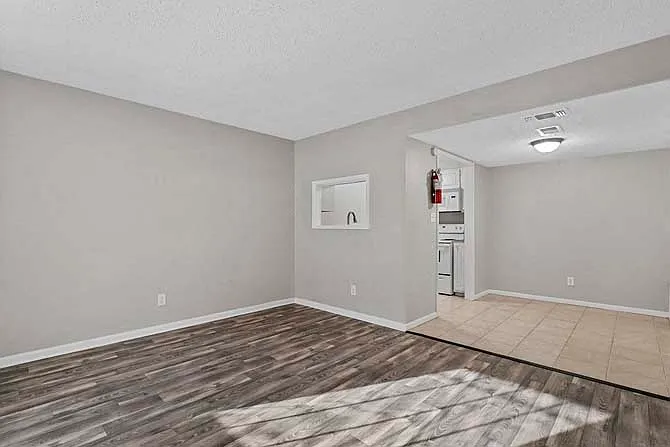 Sage Creek Apartments — Photo 27
