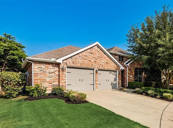 2nd image of 510 Collins Ln