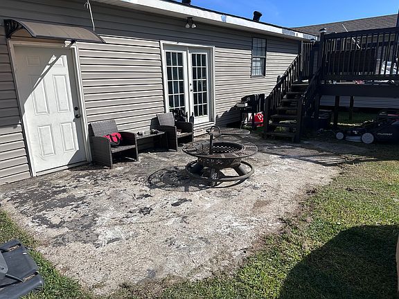 4th image of 13370 Fern St