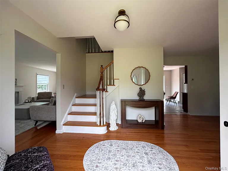 86 Somerset Dr — Photo 5