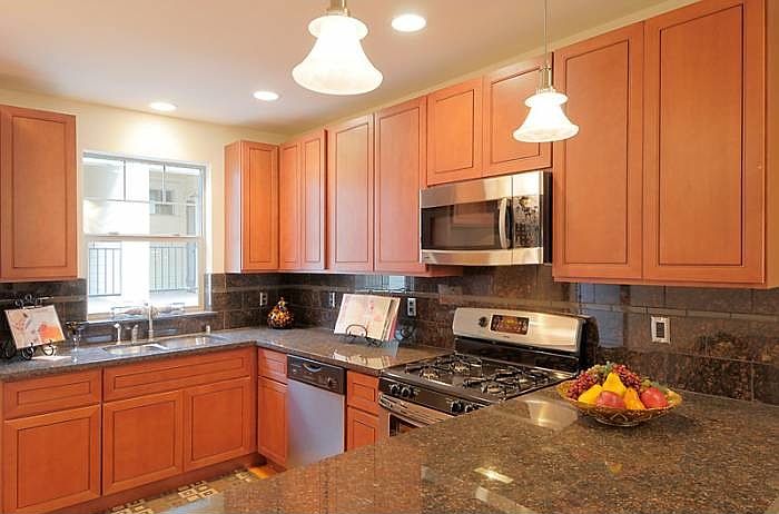 2nd image of 8625 Delridge Way SW Unit A