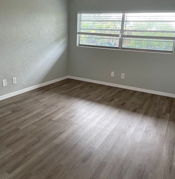2nd image of 1910 S Palmetto Ave #214