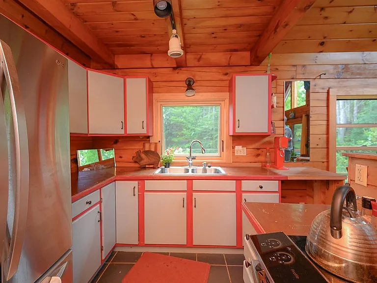 66 Ledge Farm Rd — Photo 8