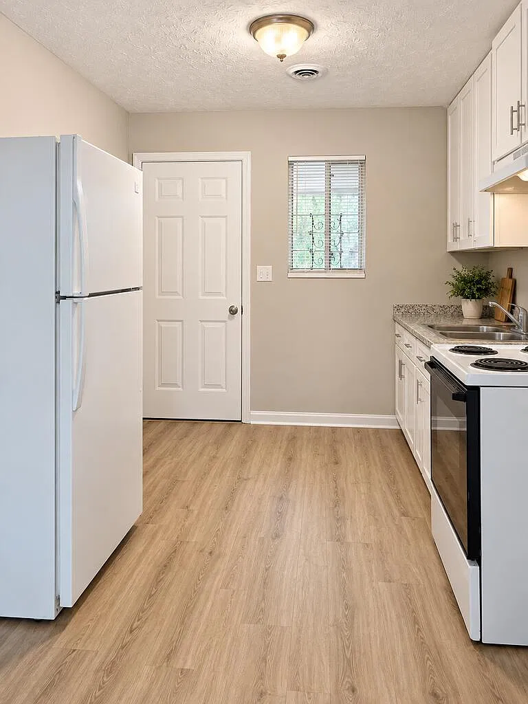 2 bed, 700 sqft, $995 — Photo 4