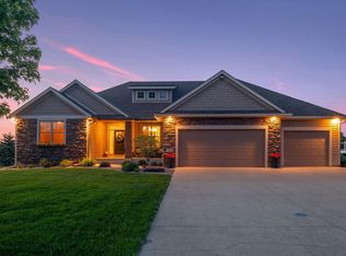 1616 Manchester Pl, Waconia, MN 55387
