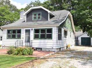 W273N2672 Maple St, Pewaukee, WI 53072