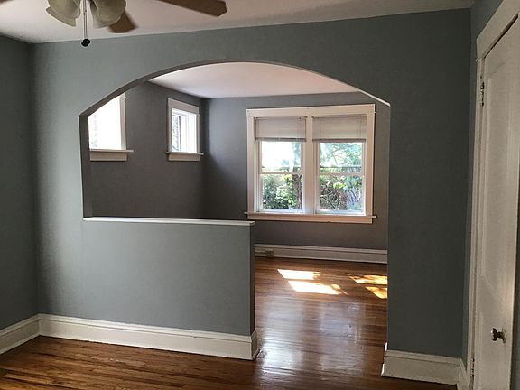 3rd image of 2039 Maury Ave APT 2N