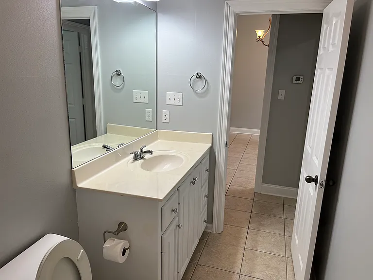 7929 Essen Cove Dr — Photo 17