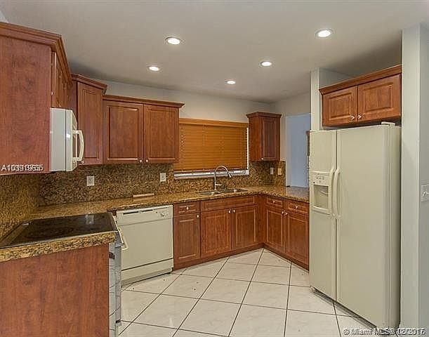 1st image of 11602 NW 29th Ct