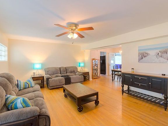 3rd image of 2111 Dawley Ave