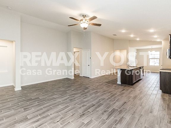 3rd image of 803 W Jardin Dr