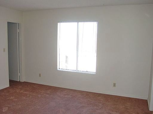 5th image of 10030 Rosecrans Ave APT 35