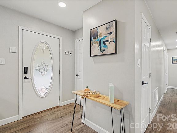 2nd image of 835 Bee Tree Rd