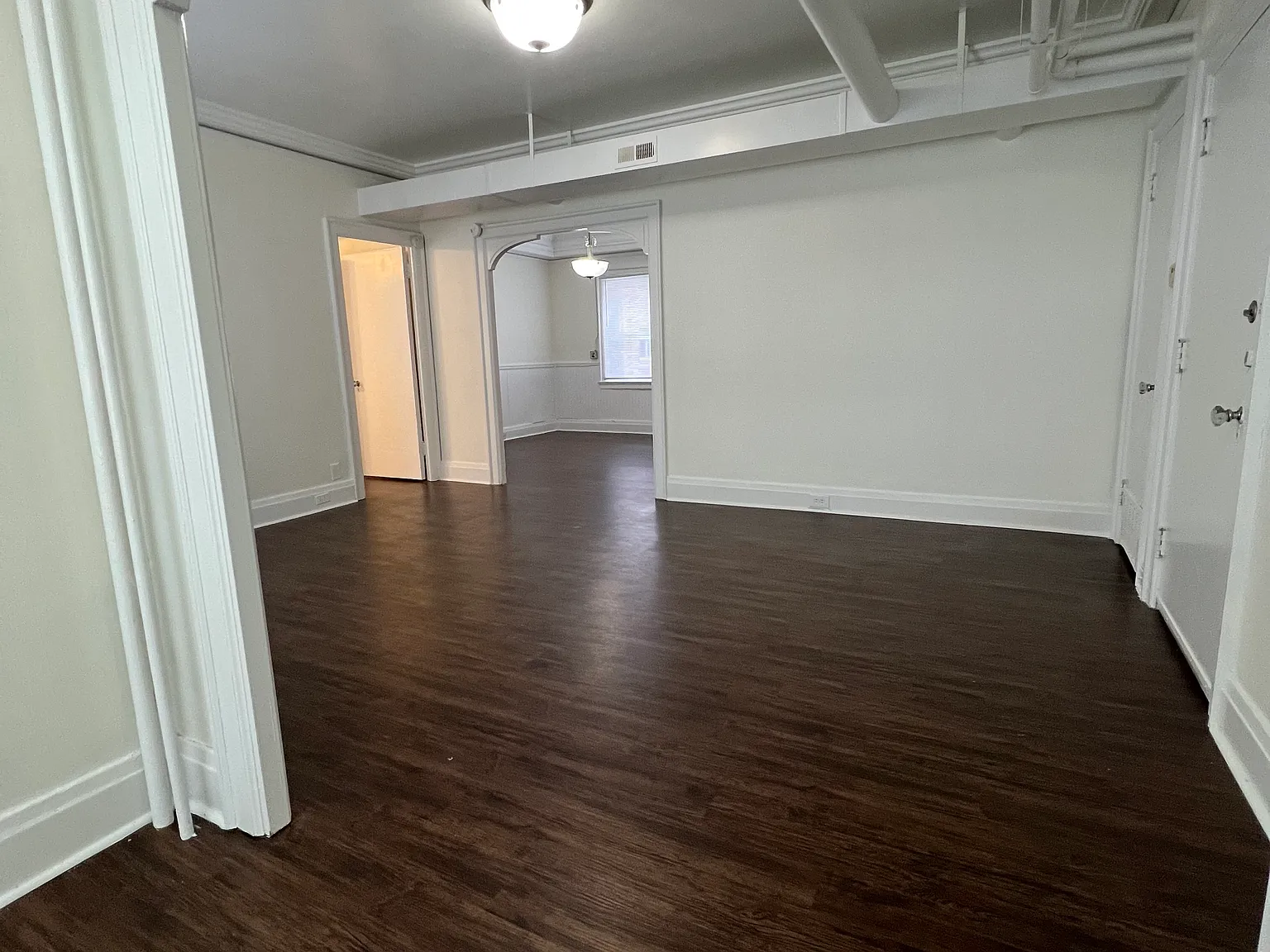 1 bed, 1000 sqft, $899 — Photo 3