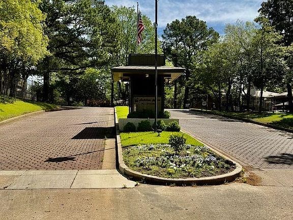 2nd image of 806 Thistledown Dr #1303