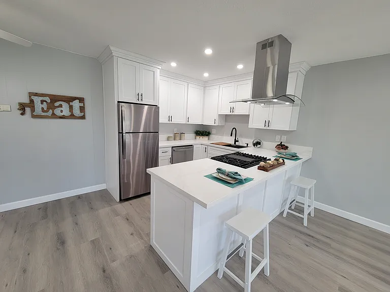 Islandia Apartments — Photo 10