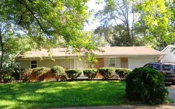 16346 Ashland Ave photo 1