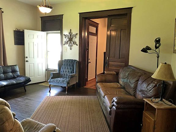 3rd image of 517 Gilbert Ave