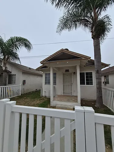 1613 N Stanton Pl #A Photo 1