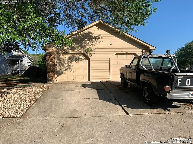 6323 Worchester Knls — Photo 1
