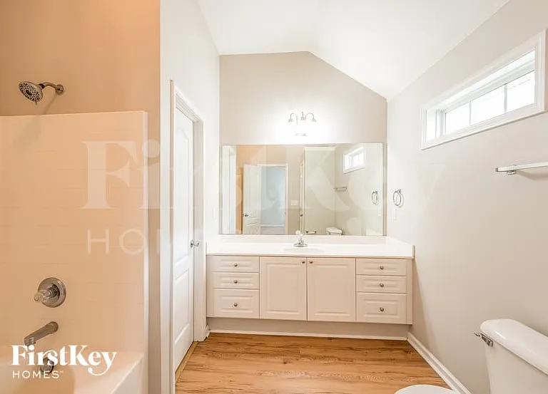138 Village Dr — Photo 10