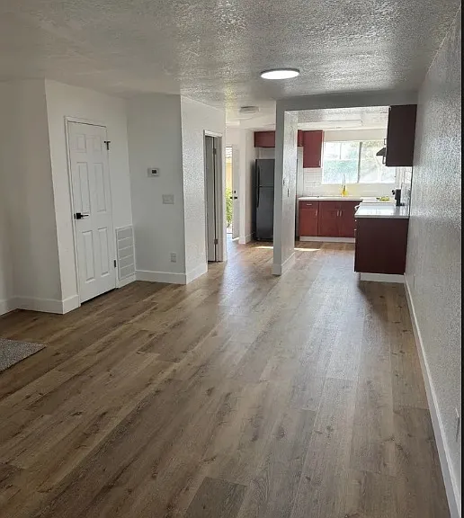 2116 Mount Vernon Dr — Photo 3