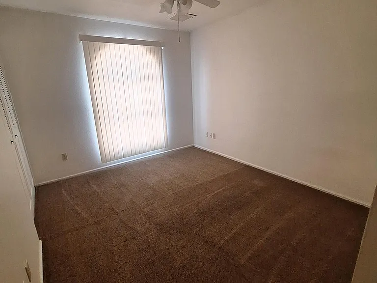 4142 W Sunnyside Ave — Photo 20