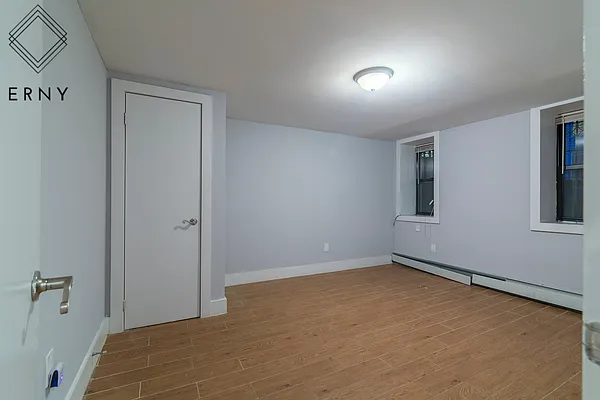 Rented by ERNY LLC | media 19