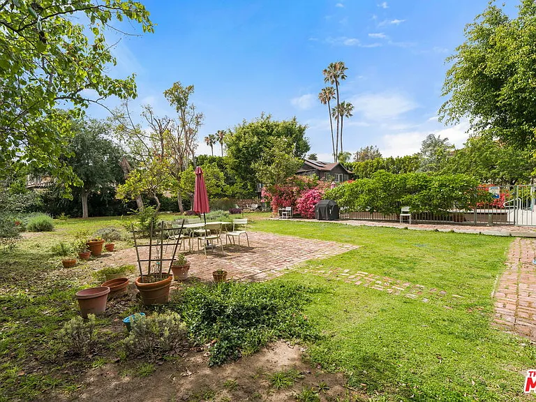 801 N Rodeo Dr — Photo 47
