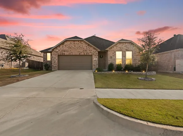 428 Green Hill Dr, Waxahachie, TX 75167