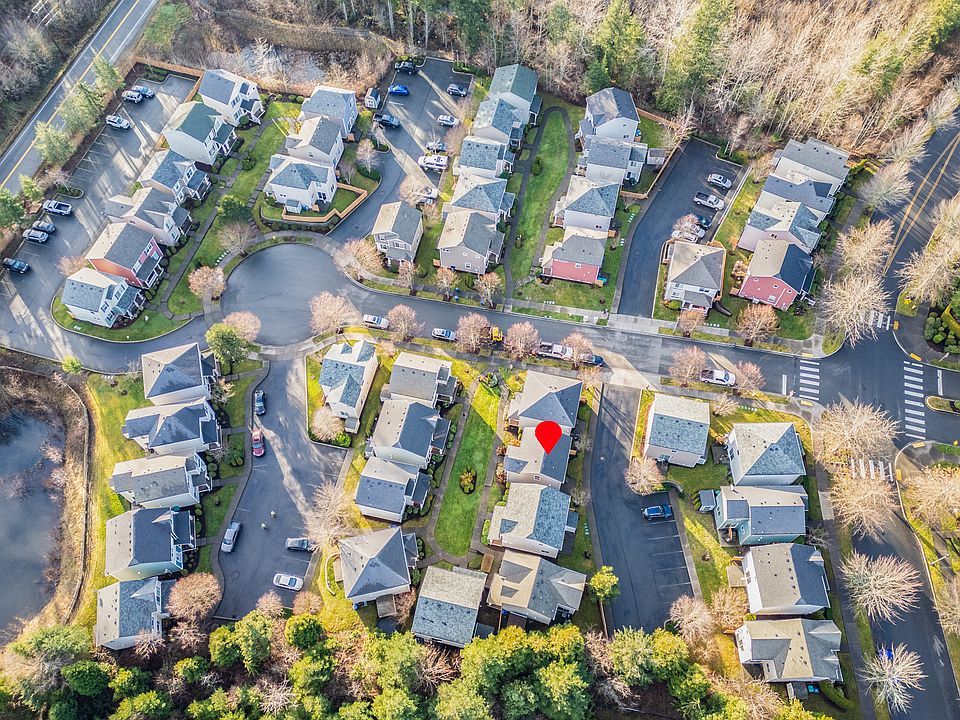 Located in a peaceful neighborhood surrounded by nature and parks.