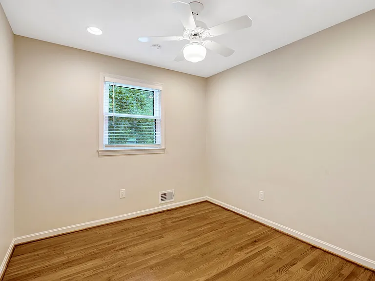 6717 Reynard Dr — Photo 22