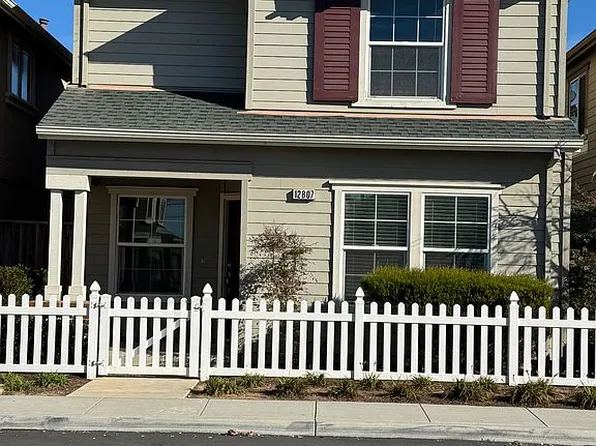 12807 Rogge Village Loop, Salinas, CA 93906