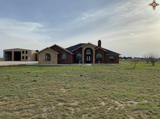 6925 N Finley Dr, Hobbs, NM 88242