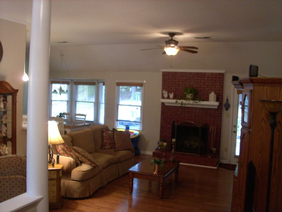 1st image of 1126 Cindy Carr Dr