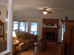 1126 Cindy Carr Dr, Matthews, NC 28105
