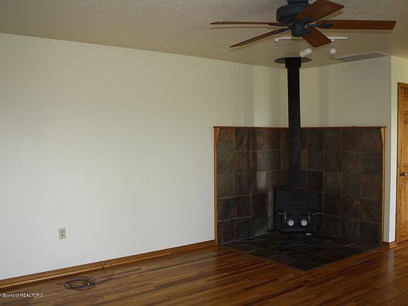 3rd image of 200 Stevens Ln