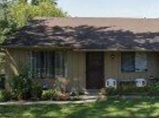 5921 Niles St, Troy, MI 48098