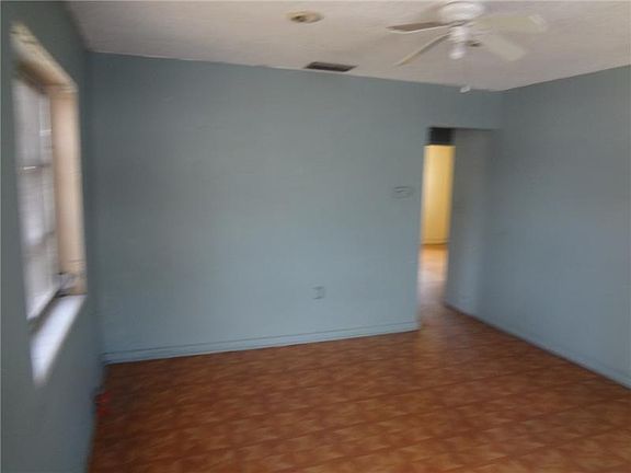 5th image of 580 NW 135th St