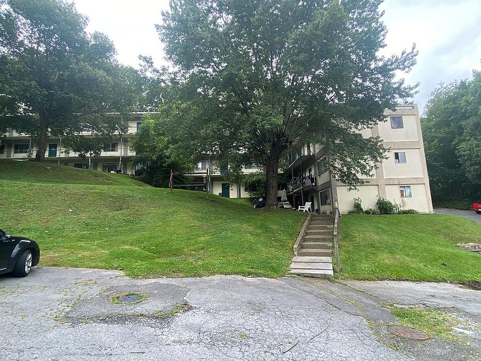 1st image of 222 Hargrove St