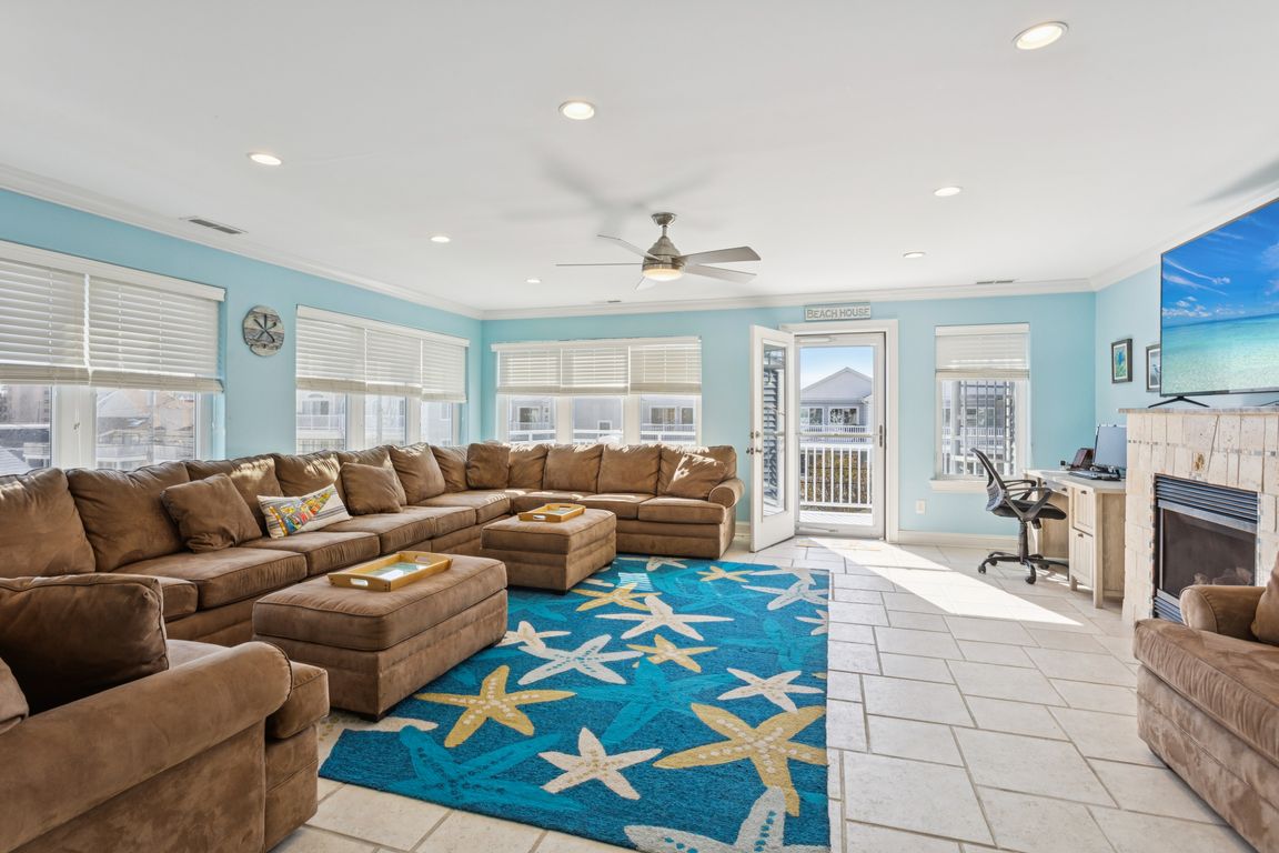 next background image