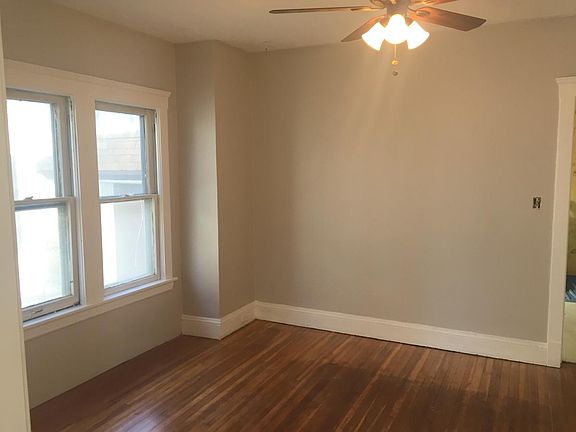2nd image of 1540 Olivewood Ave