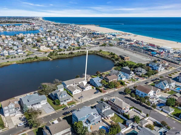 101 Trenton Avenue #4, Point Pleasant Beach, NJ 08742