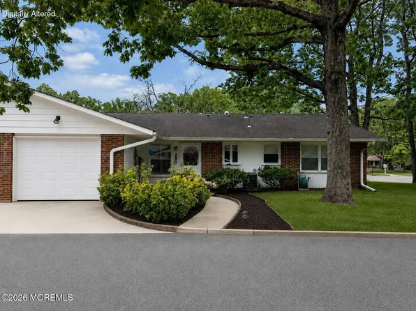 600A Lake Point Drive, Lakewood, NJ 08701
