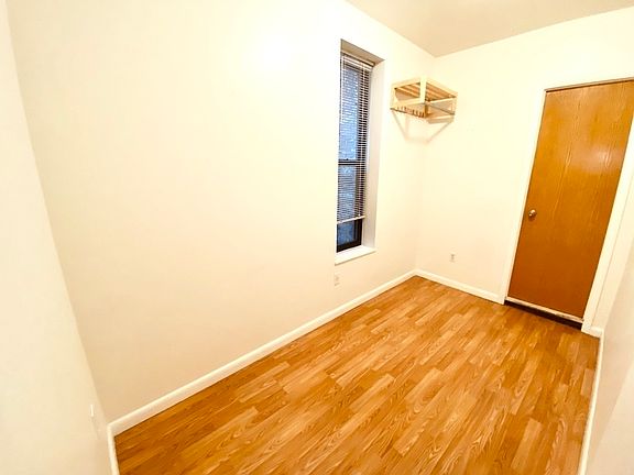 3rd image of 519 W 48th St #16A