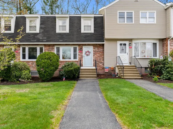 5-07 Oakwood Lane #7, Goffstown, NH 03045-2598