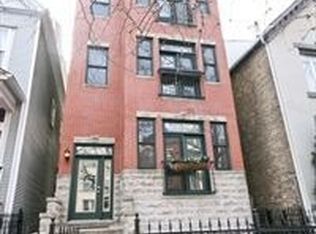 857 W Roscoe St #2, Chicago, IL 60657