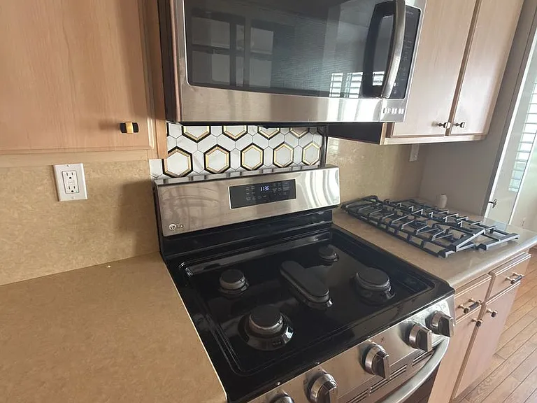 4173 Colfax Ave #I — Photo 11