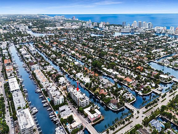 5th image of 30 Isle Of Venice Dr APT 403